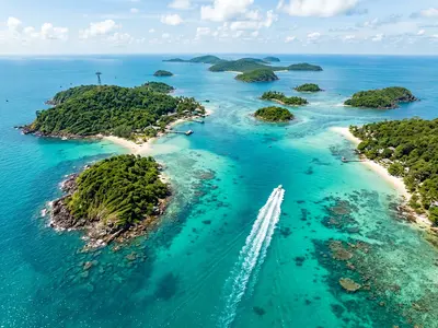An Thoi Islands off Phu Quoc with turquoise water and boats