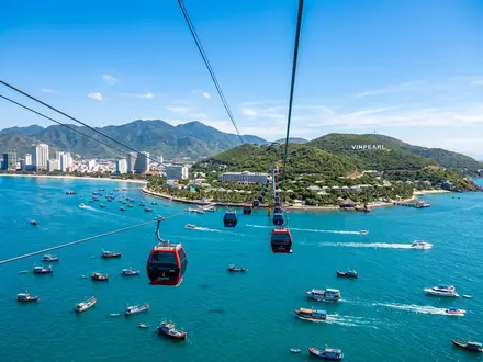 VinWonders Cable Car