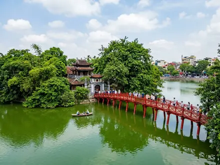 Hoan Kiem Lake