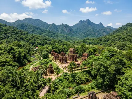 Jungle Valley Setting