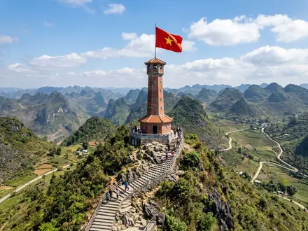Lung Cu Flag Tower