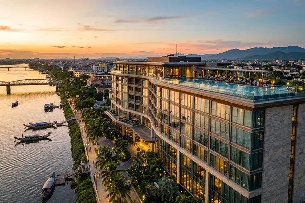 Silk Path Grand Hue Hotel